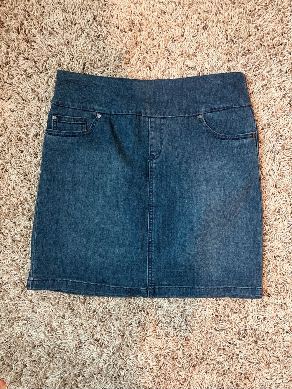 S.C. & Co Blue Denim Pencil Skort with stretch waist- tummy control size small